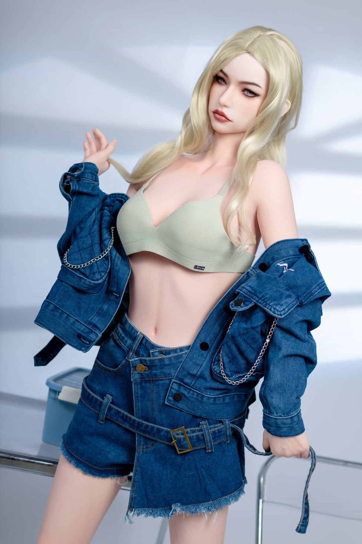 Quinn： 161Cm European Blonde beautiful Silicone Sex Dolls