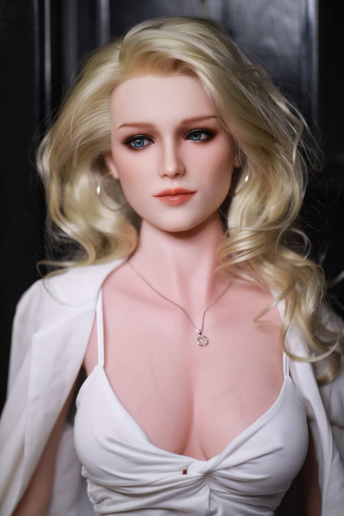 Bronwyn: 165Cm European Silicon Sex Dolls