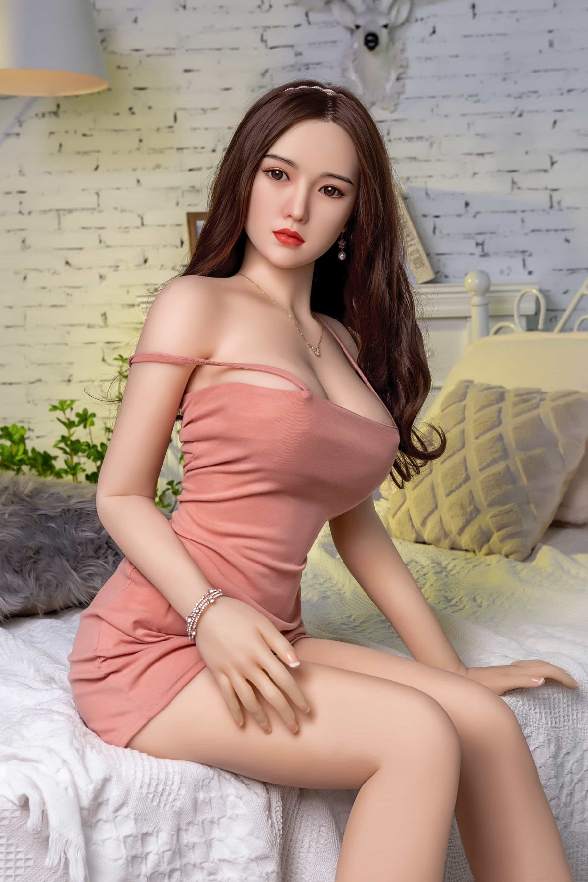 Lili： 160Cm Chinese Realistic Silicon Sex Dolls