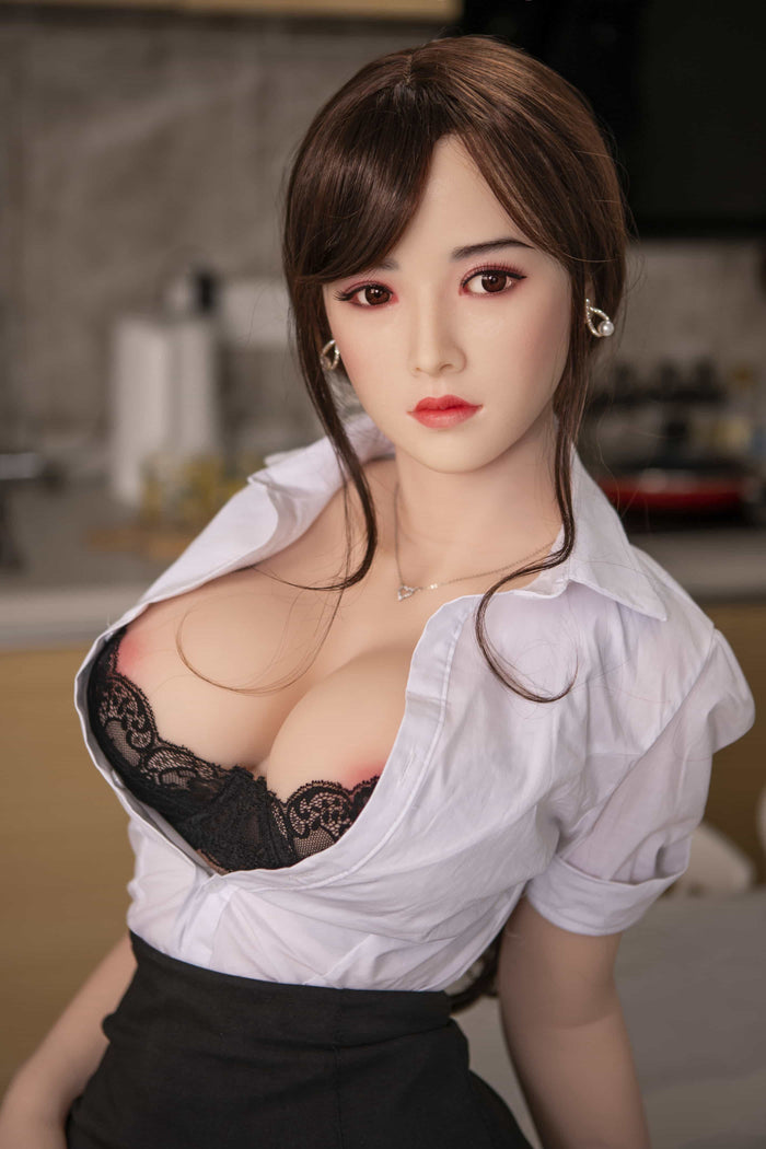 Feifei：160Cm Chinese Realistic Real Doll Silicon Sex Dolls